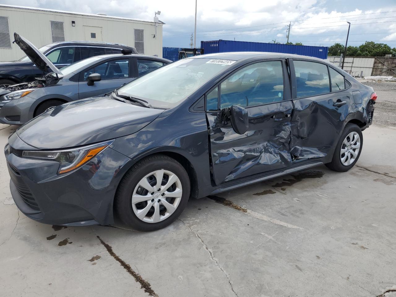 2025 TOYOTA COROLLA