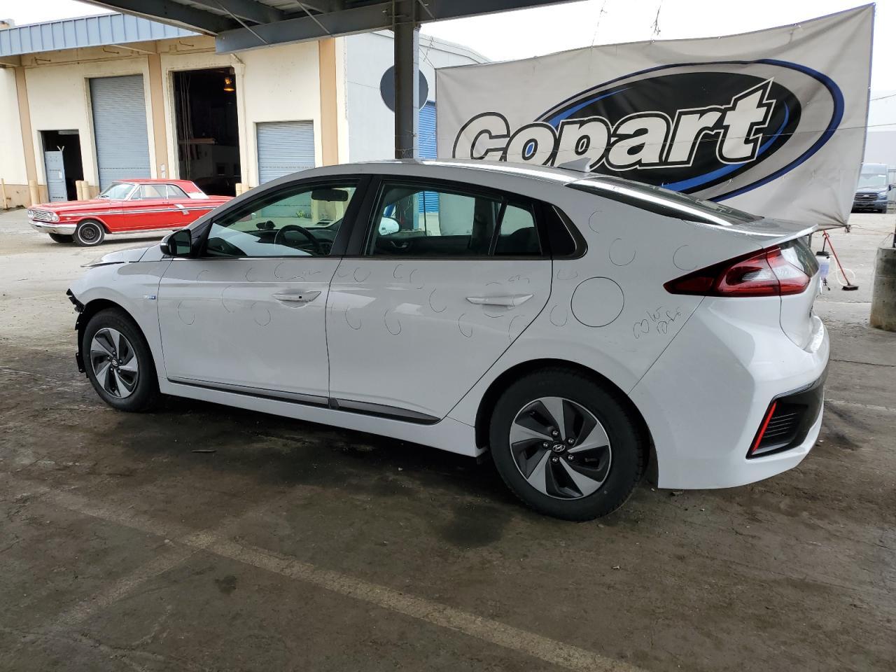 2017 HYUNDAI Ioniq
