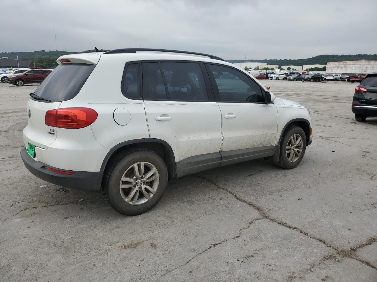 2016 VOLKSWAGEN TIGUAN