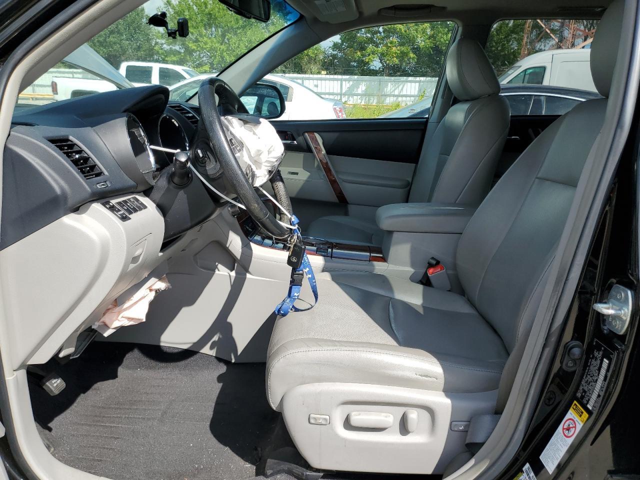 2013 TOYOTA HIGHLANDER