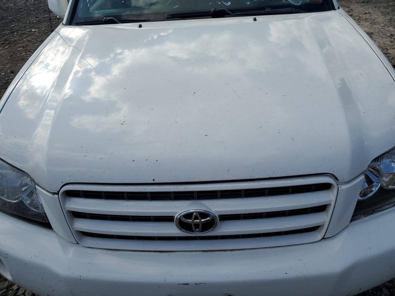 2001 TOYOTA HIGHLANDER