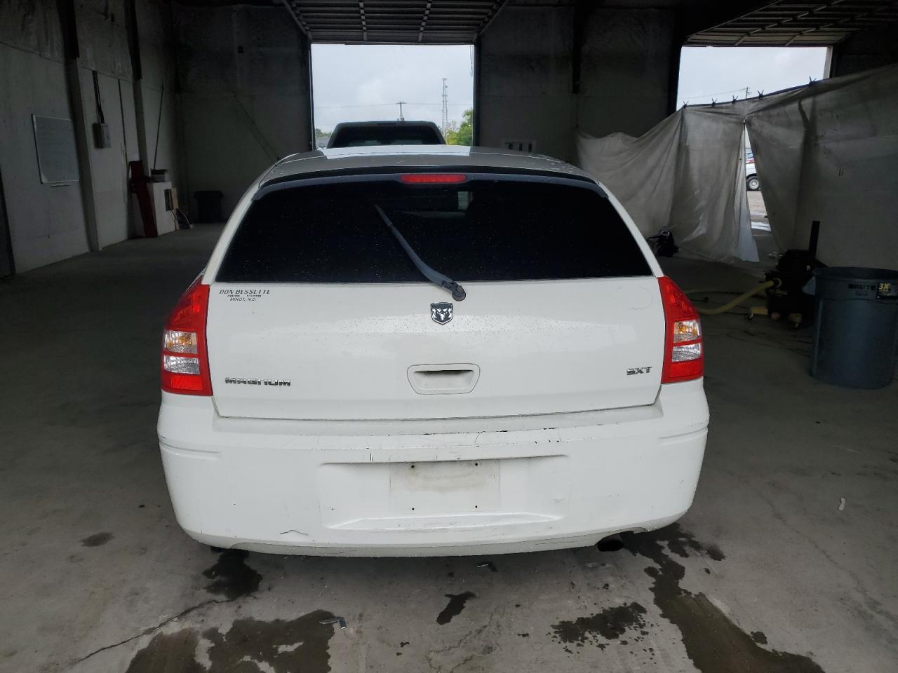 2006 DODGE MAGNUM