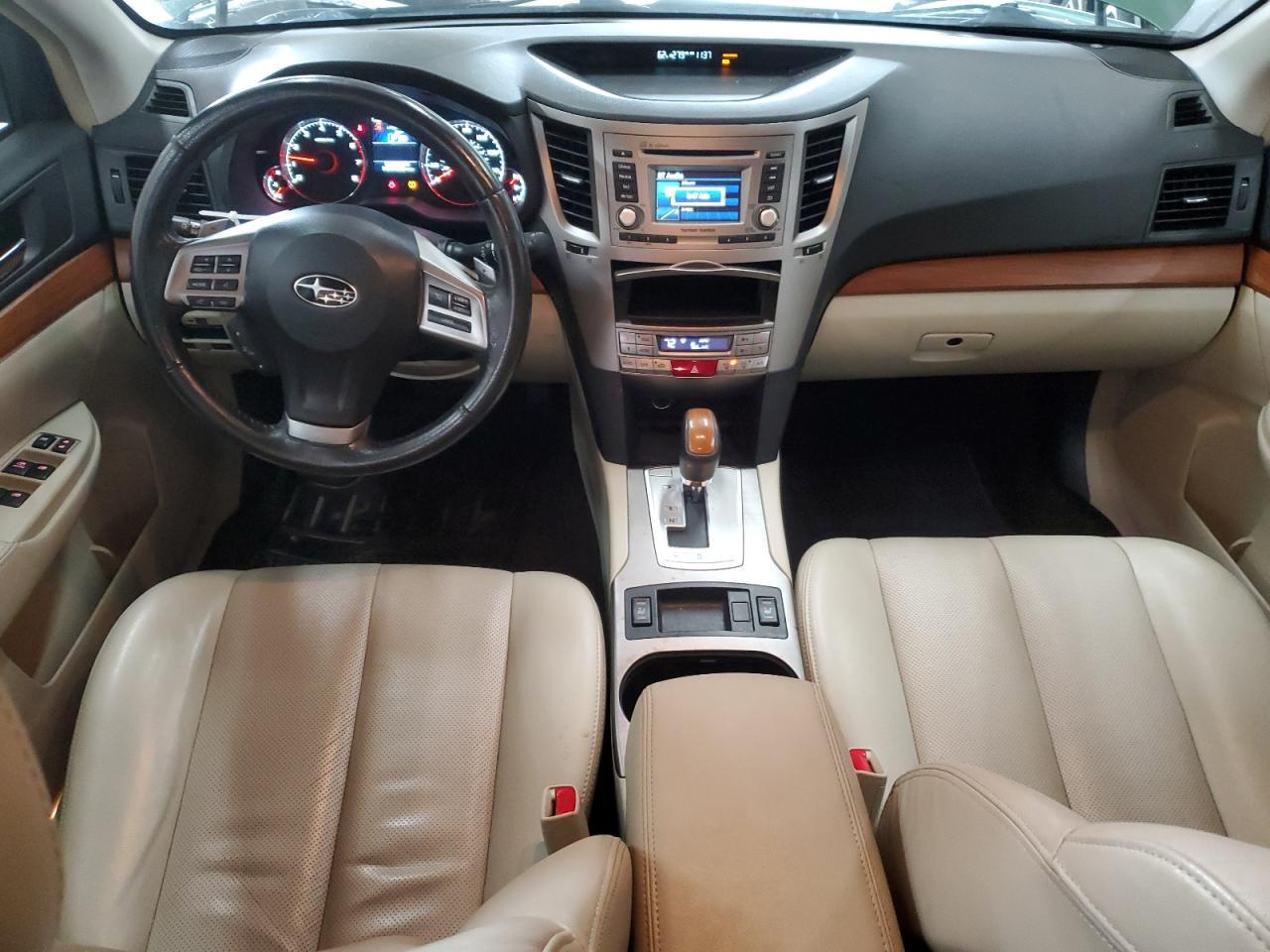2013 SUBARU Outback