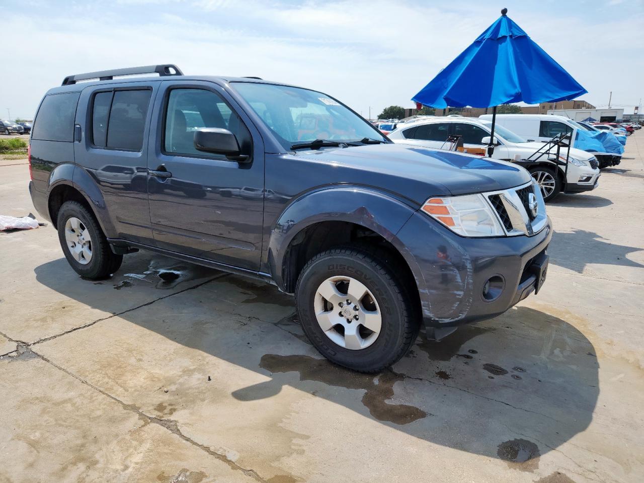 2011 NISSAN PATHFINDER