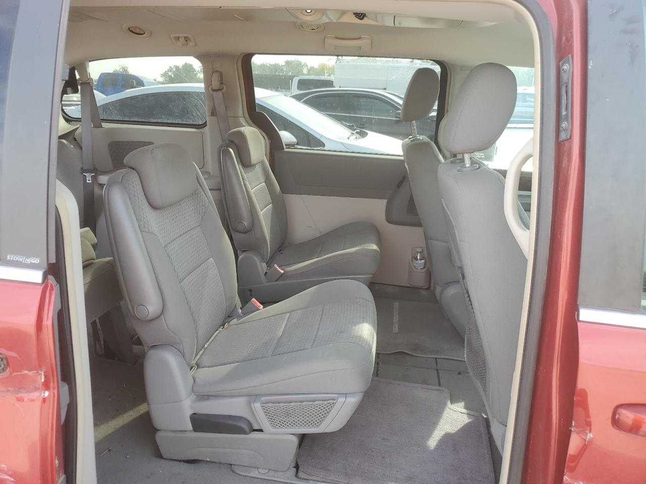 2009 CHRYSLER Town & Country