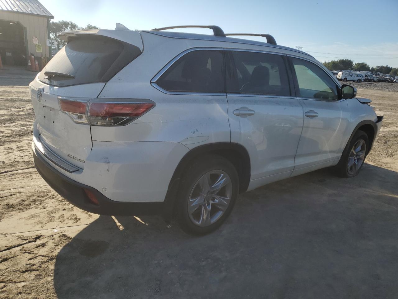 2015 TOYOTA HIGHLANDER