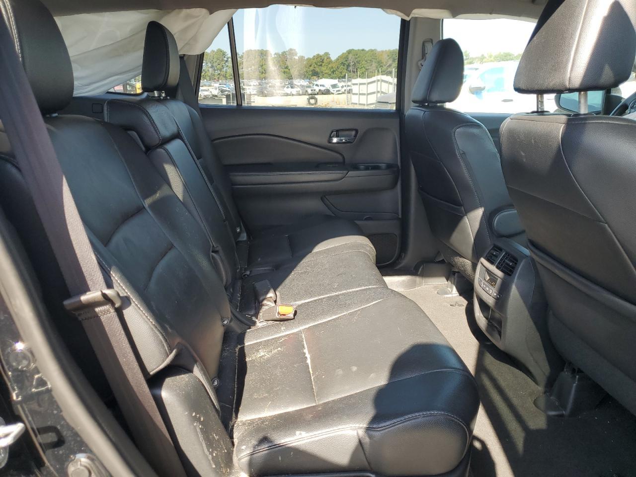 2017 HONDA PILOT