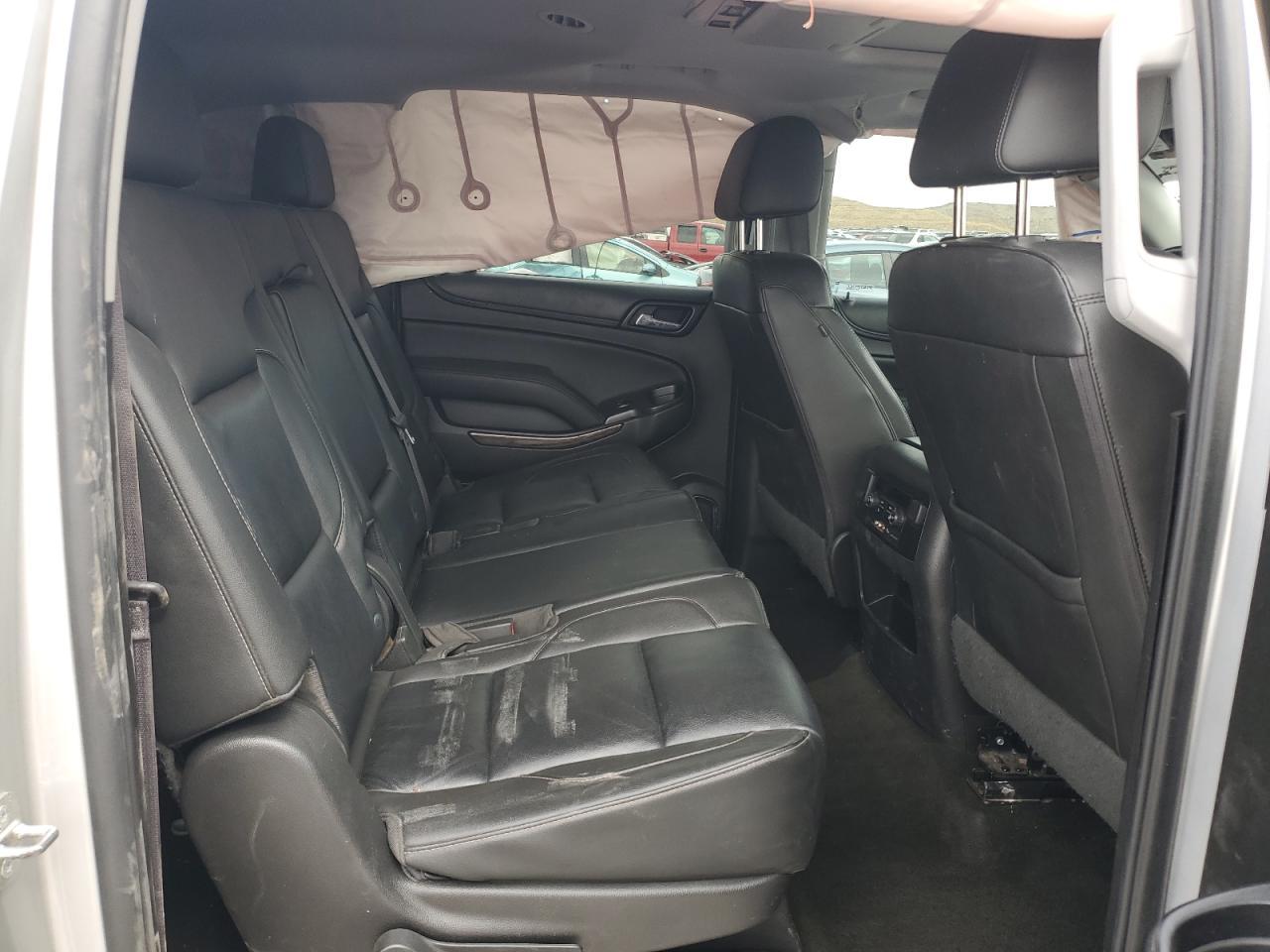 2016 CHEVROLET Suburban