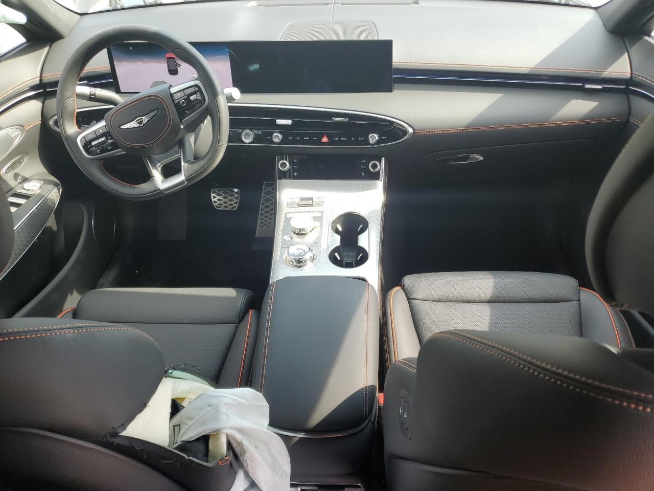2026 GENESIS GV70