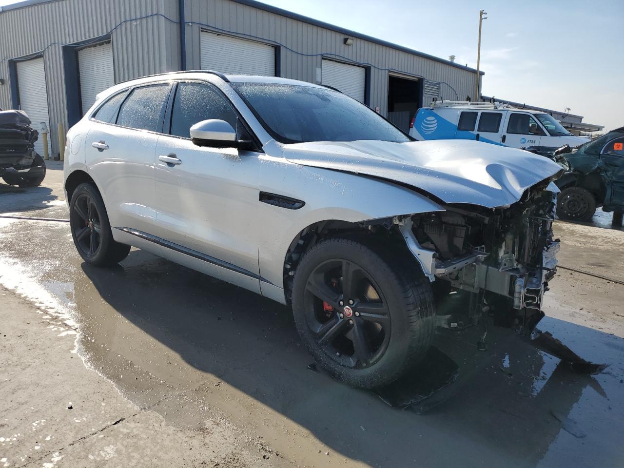 2019 JAGUAR F-Pace