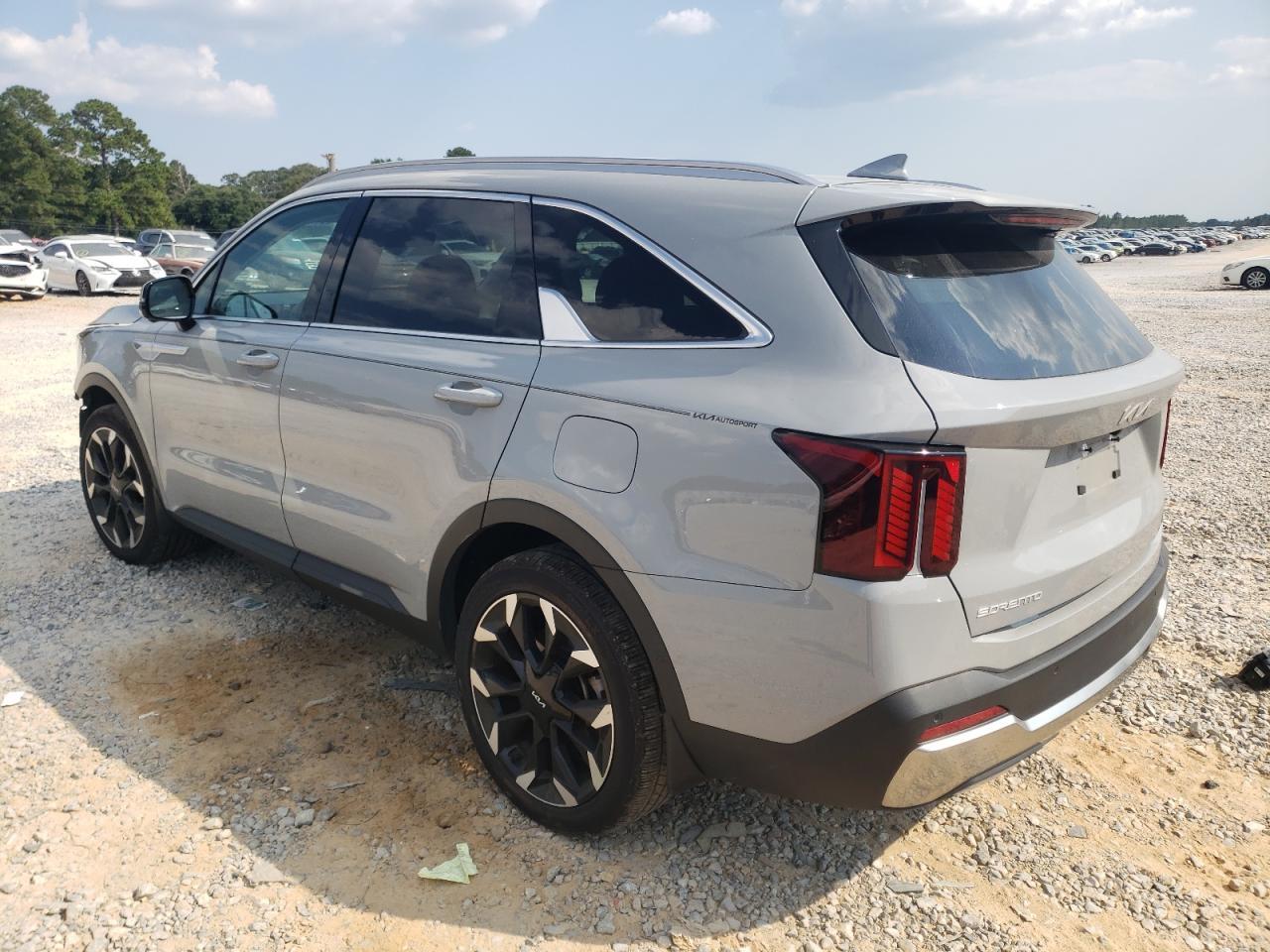 2025 KIA SORENTO