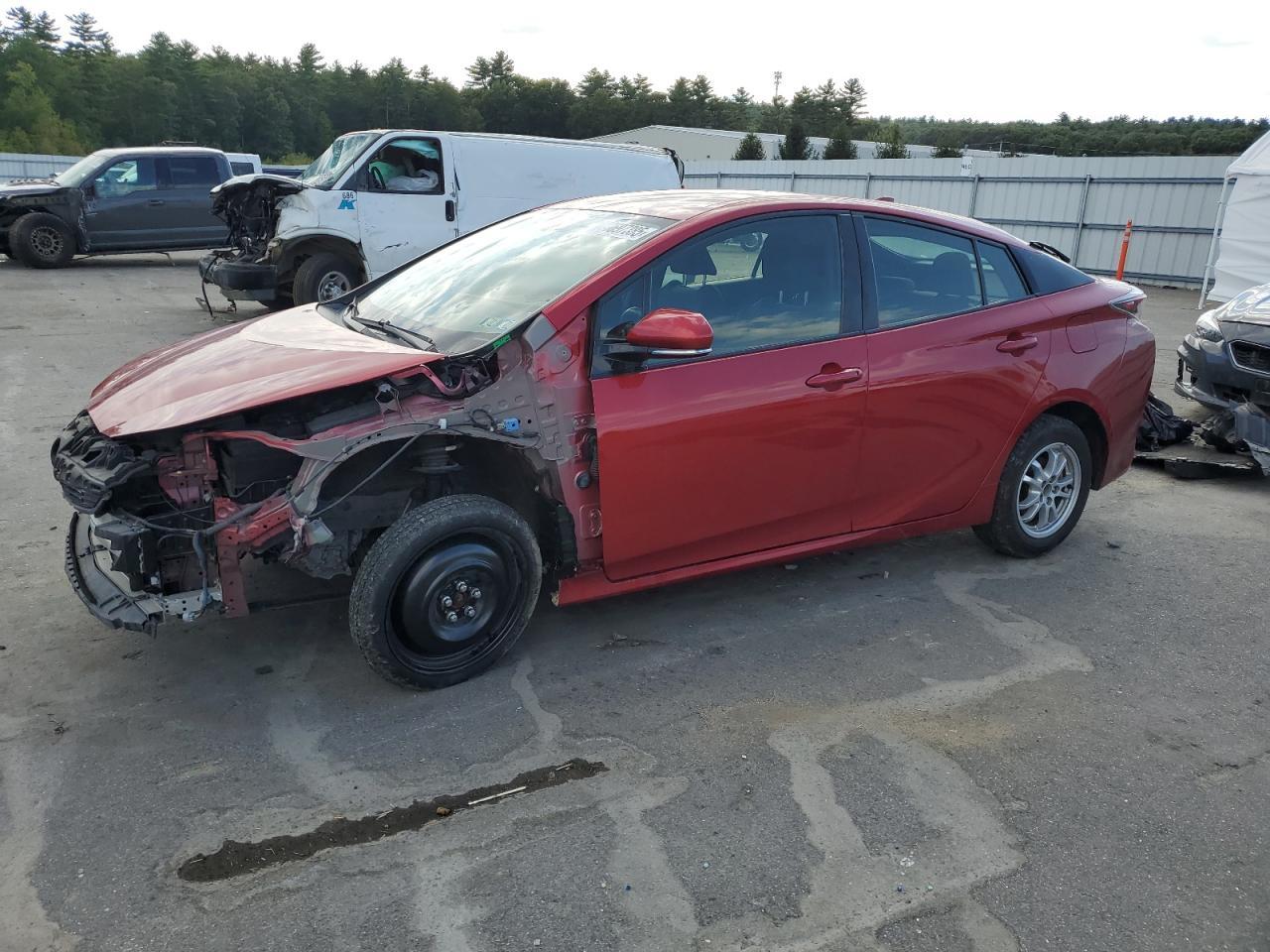2016 TOYOTA PRIUS