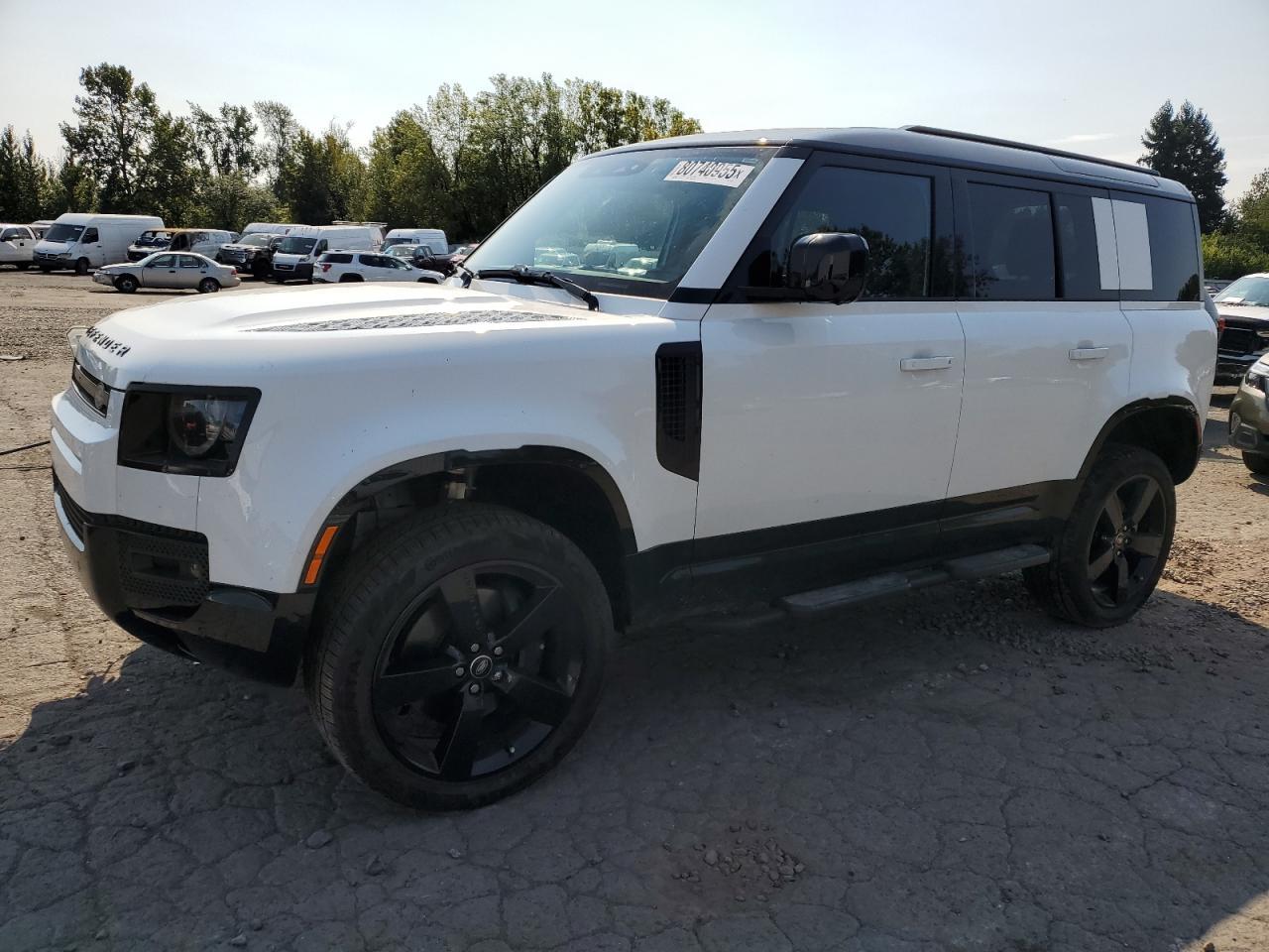 2025 LAND ROVER Defender