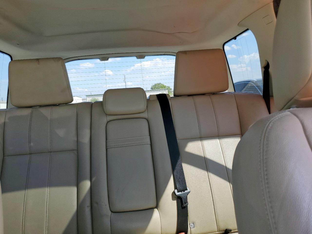 2011 LAND ROVER LR2