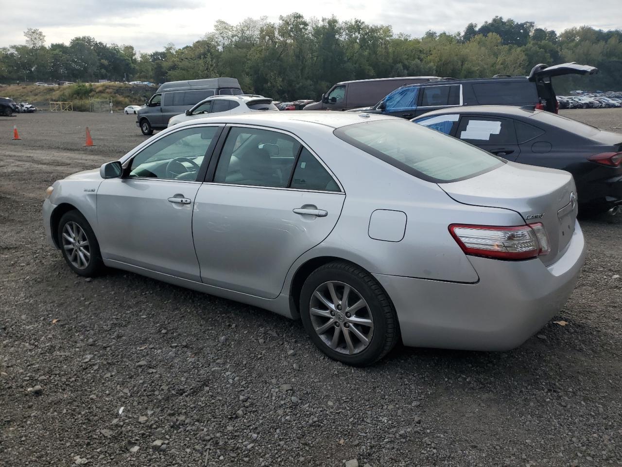2010 TOYOTA CAMRY
