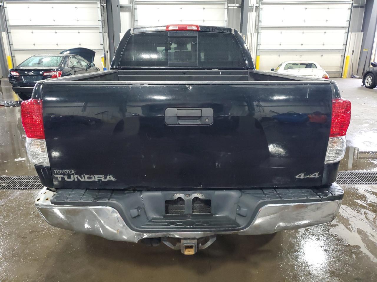 2011 TOYOTA TUNDRA