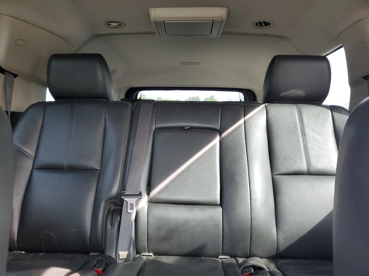 2013 CHEVROLET Suburban