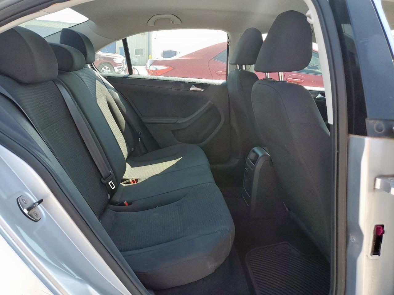 2015 VOLKSWAGEN JETTA