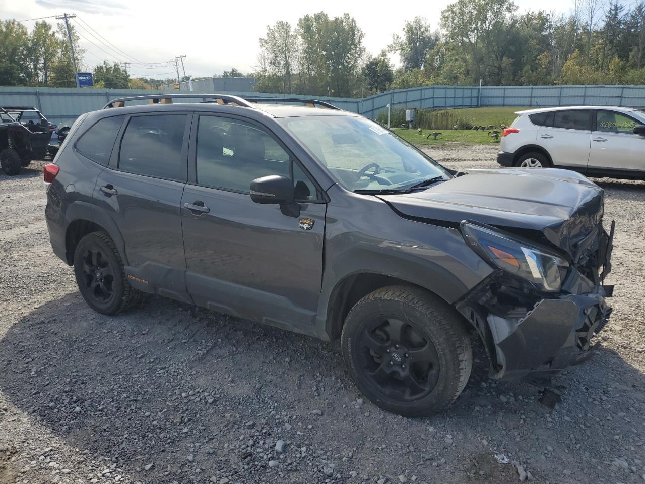 2023 SUBARU FORESTER