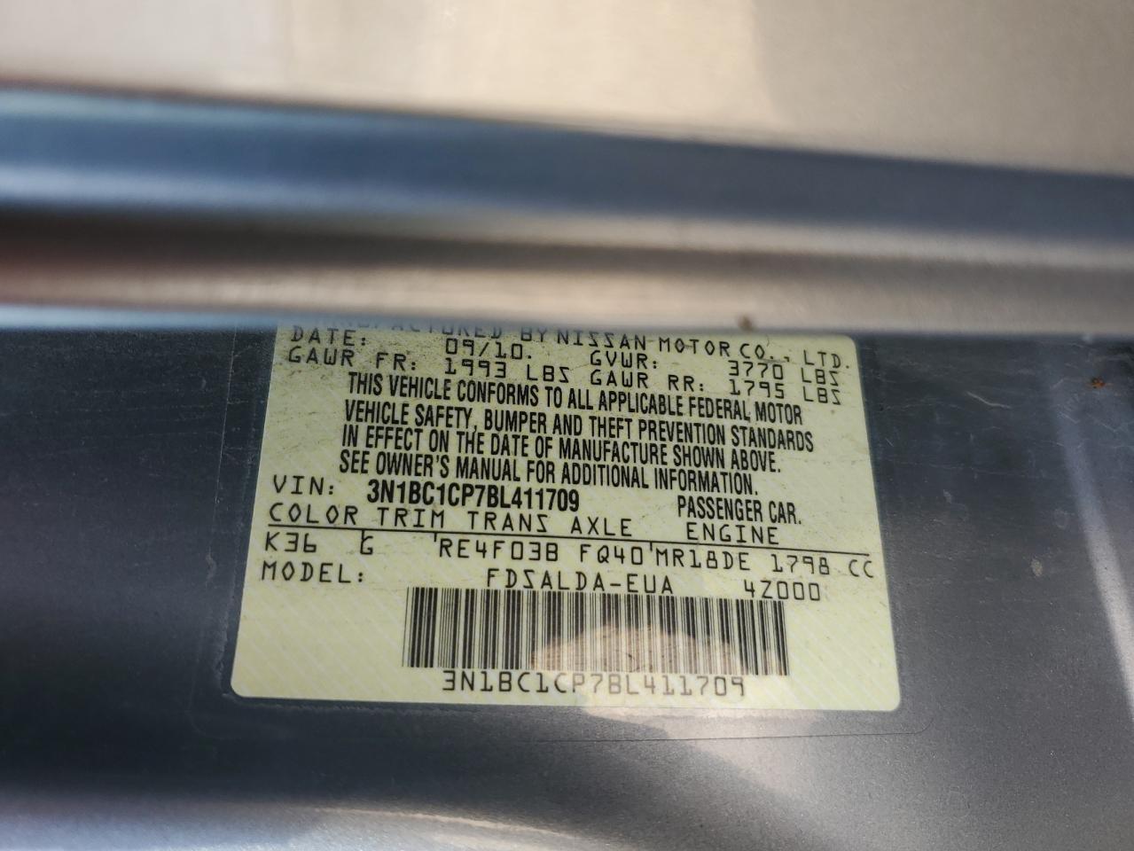 2011 NISSAN VERSA