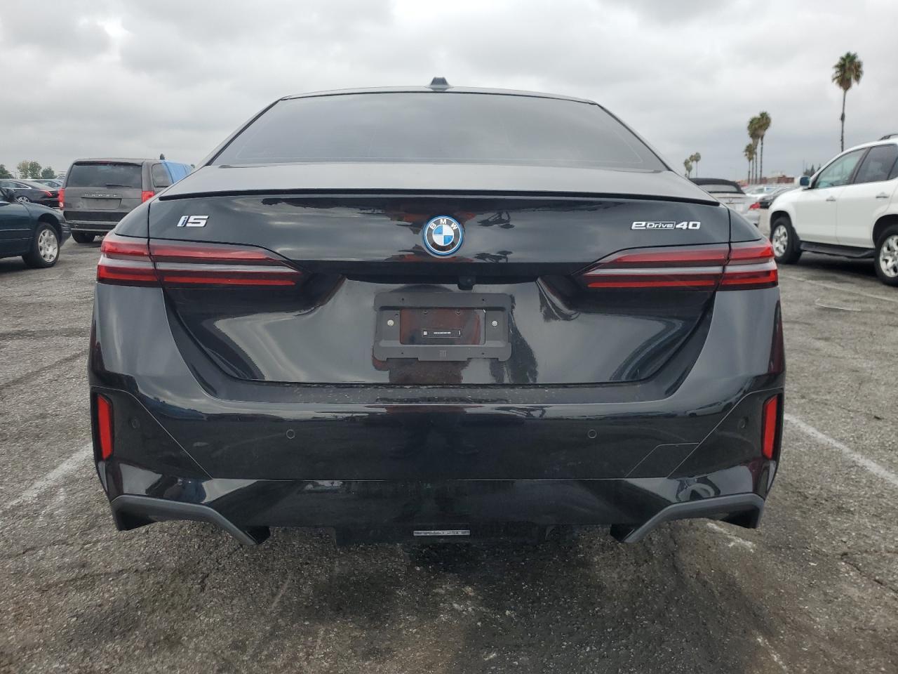 2024 BMW i5