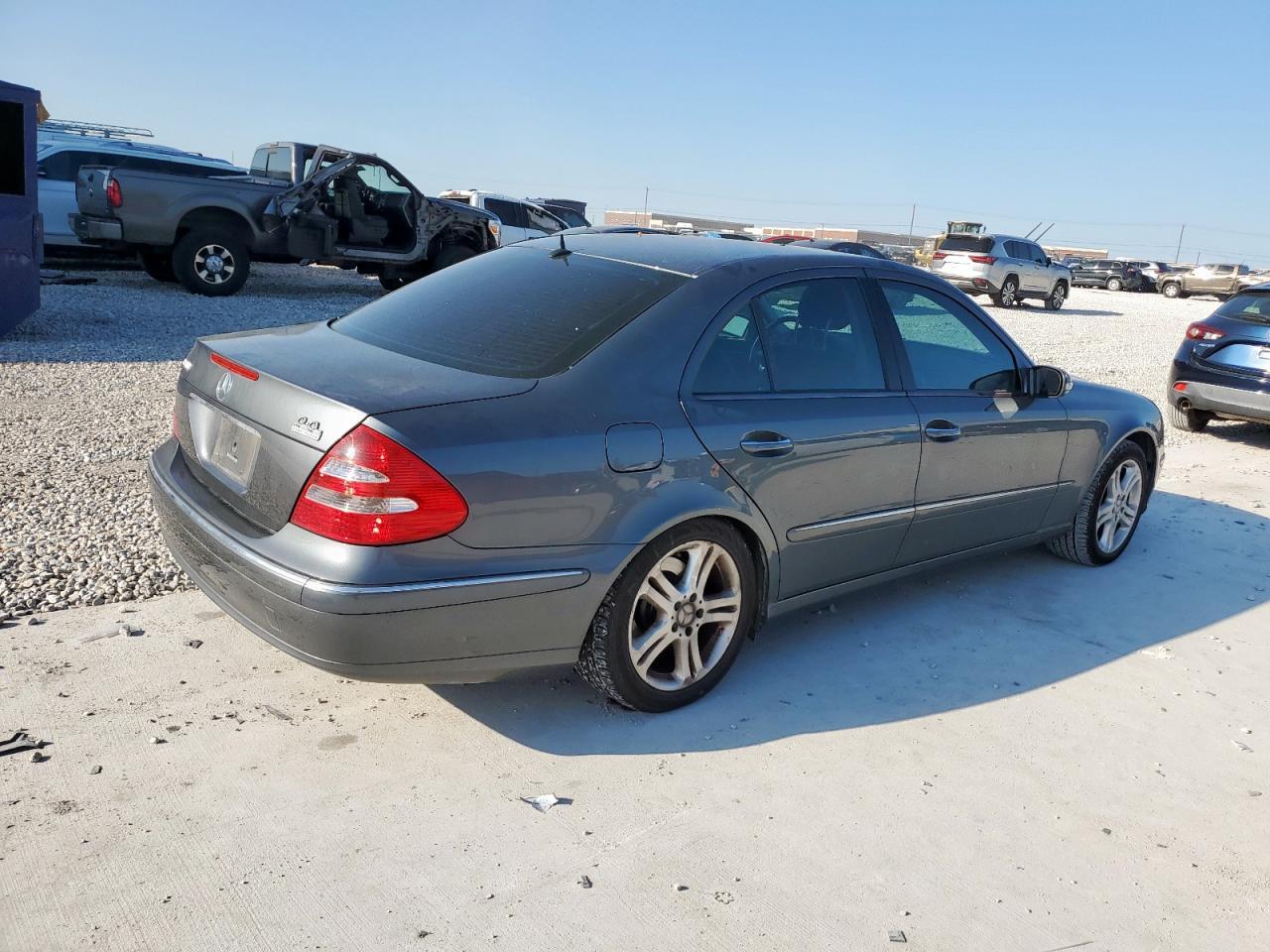 2005 MERCEDES-BENZ E-Class