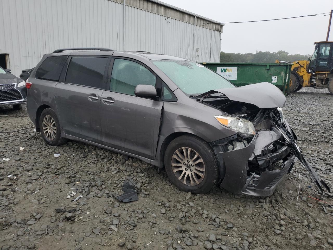 2019 TOYOTA SIENNA