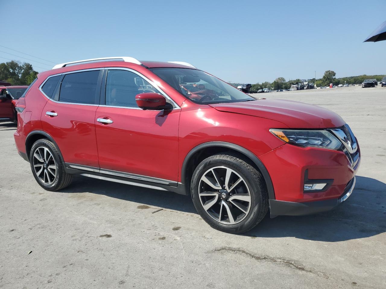 2017 NISSAN ROGUE