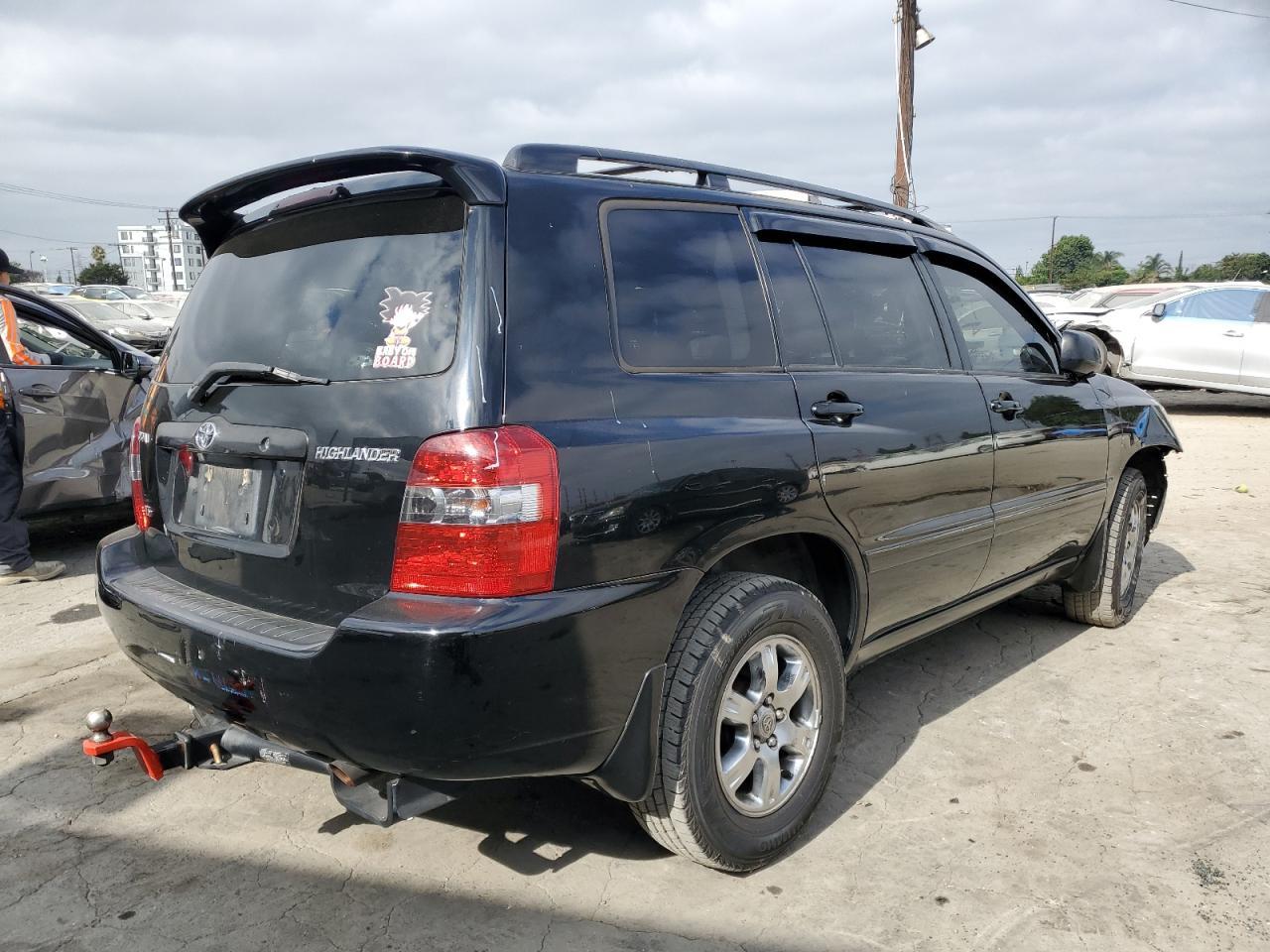 2004 TOYOTA HIGHLANDER
