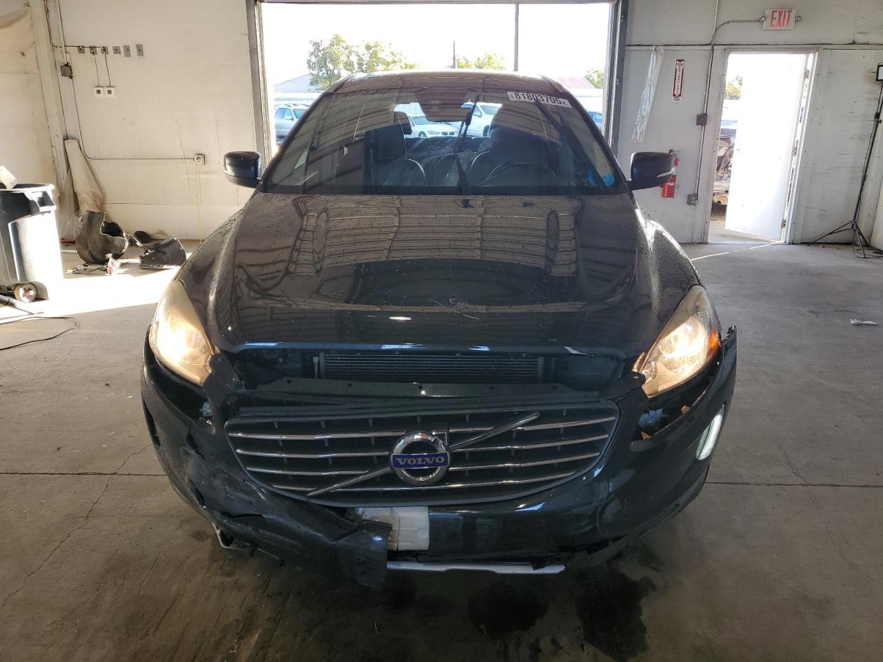 2015 VOLVO XC60