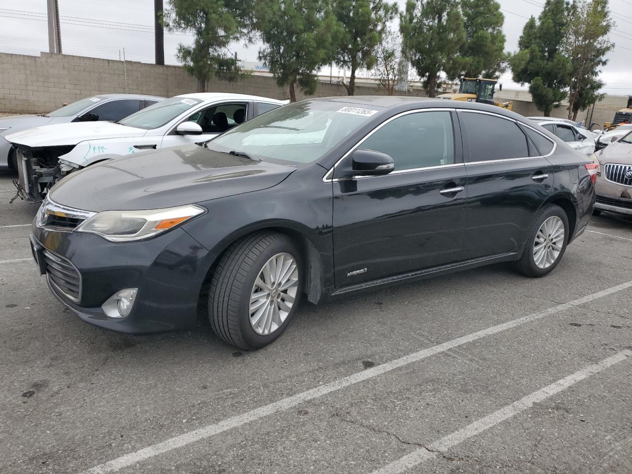 2014 TOYOTA Avalon