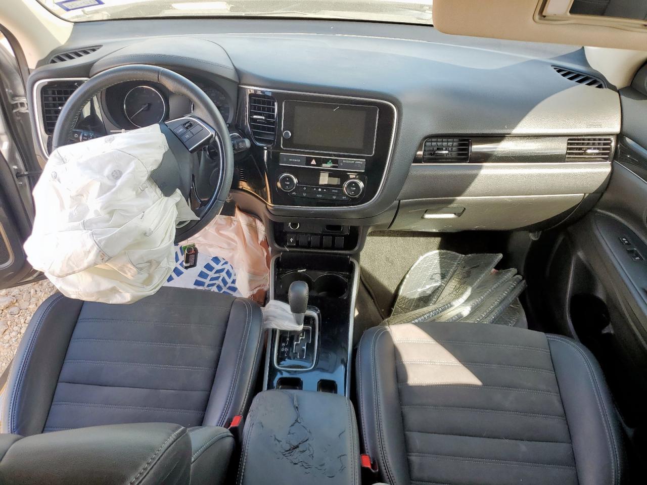 2019 MITSUBISHI outlander