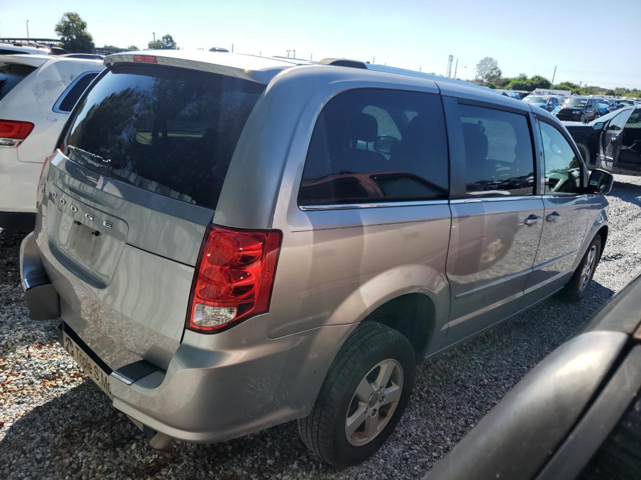 2013 DODGE GRAND CARAVAN