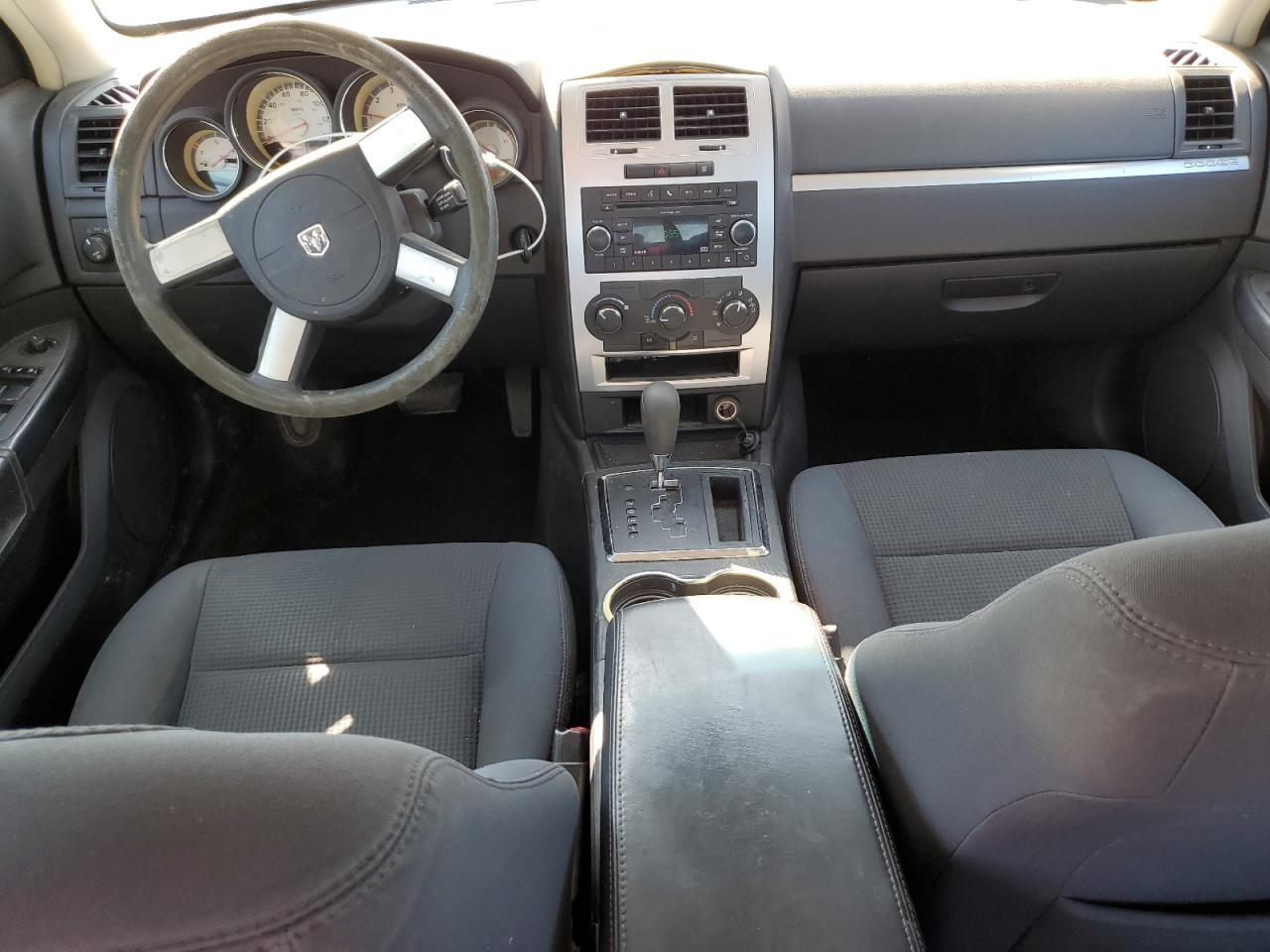 2010 DODGE CHARGER