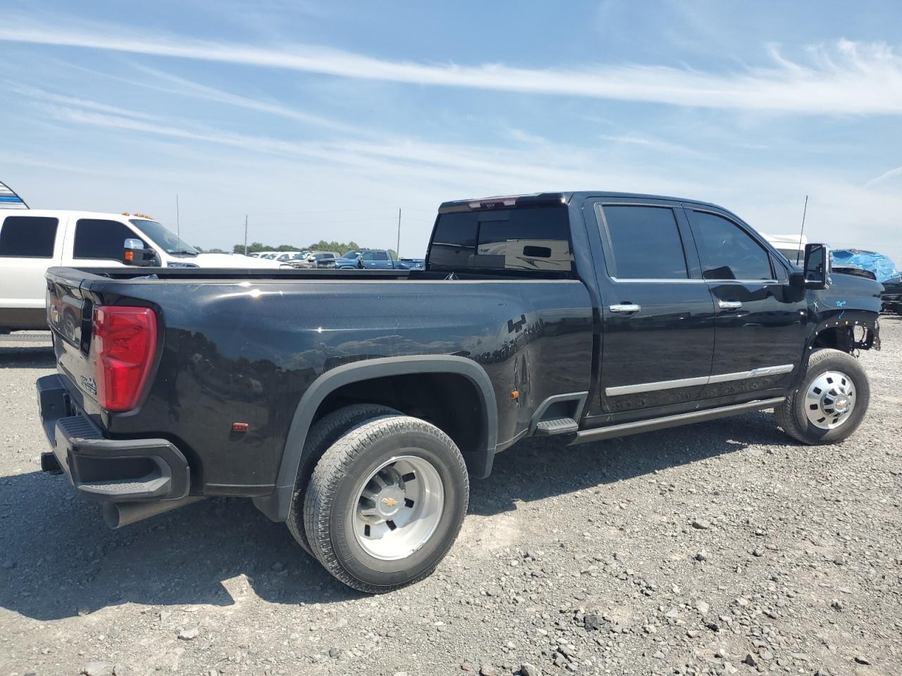2024 CHEVROLET Silverado
