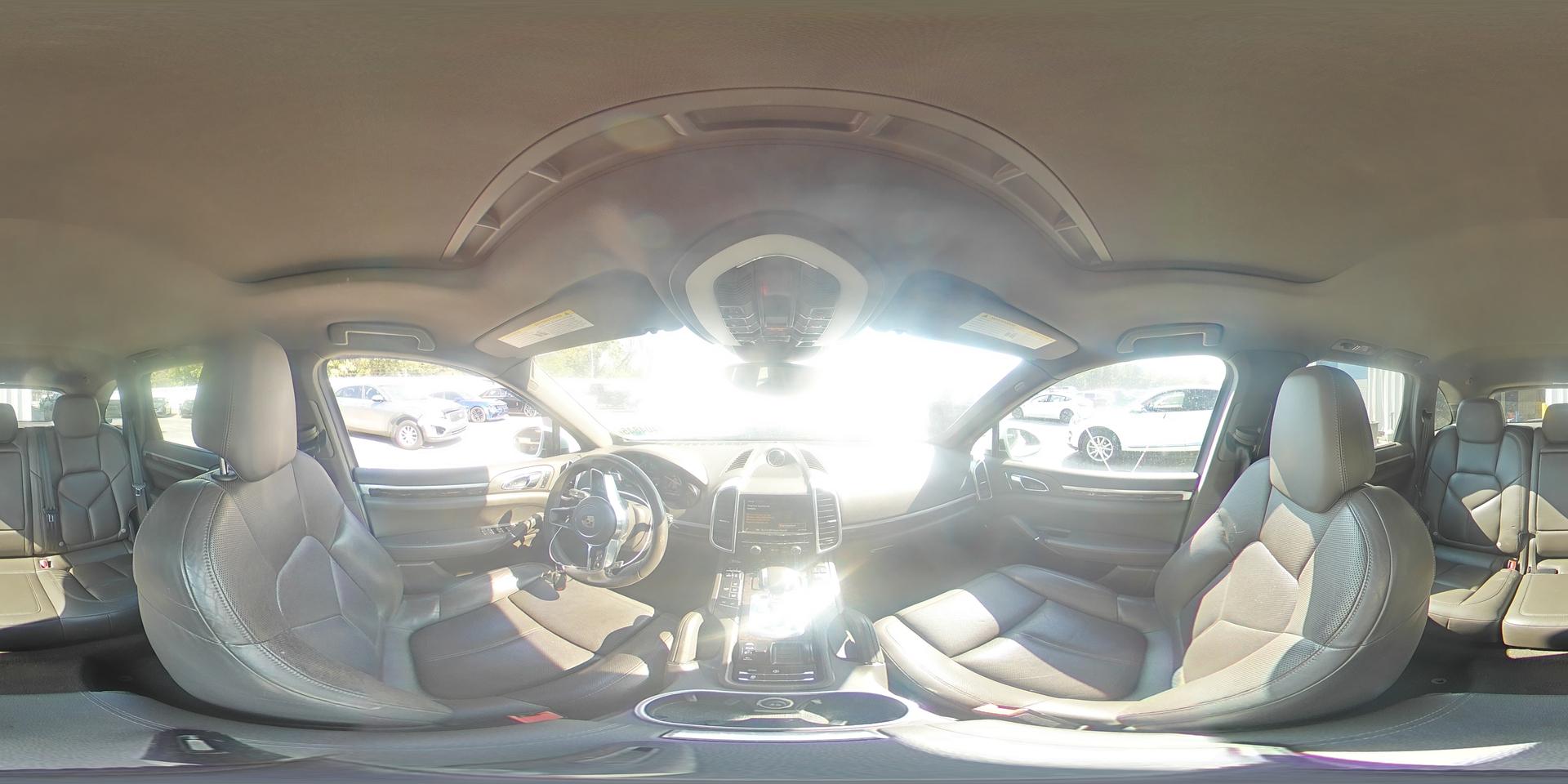 2016 PORSCHE CAYENNE
