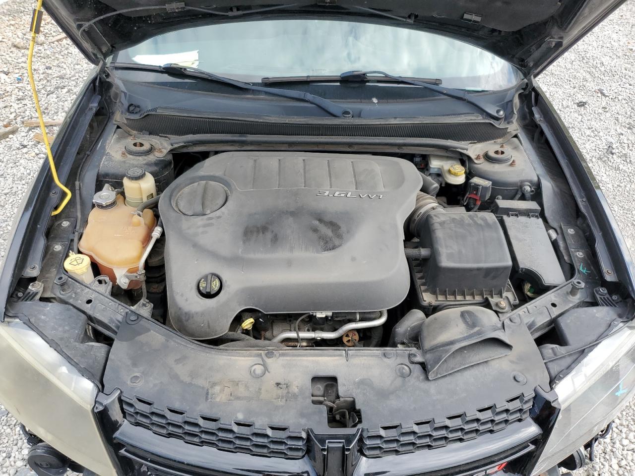 2013 DODGE Avenger