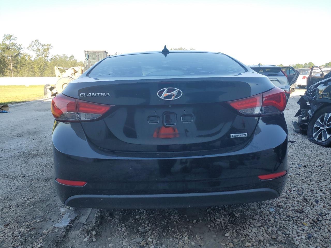 2016 HYUNDAI ELANTRA