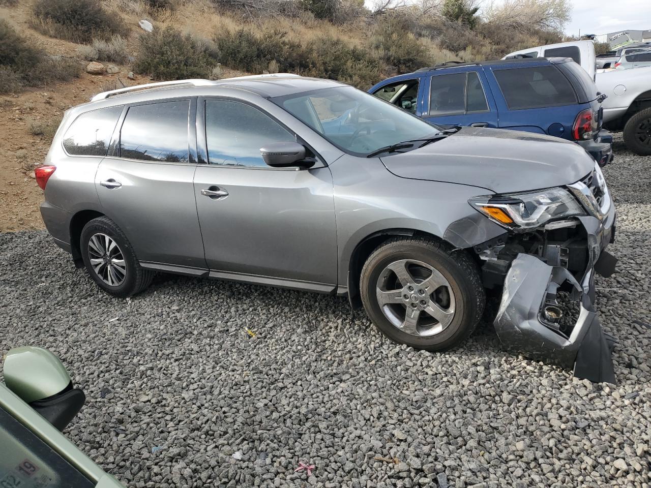 2017 NISSAN PATHFINDER