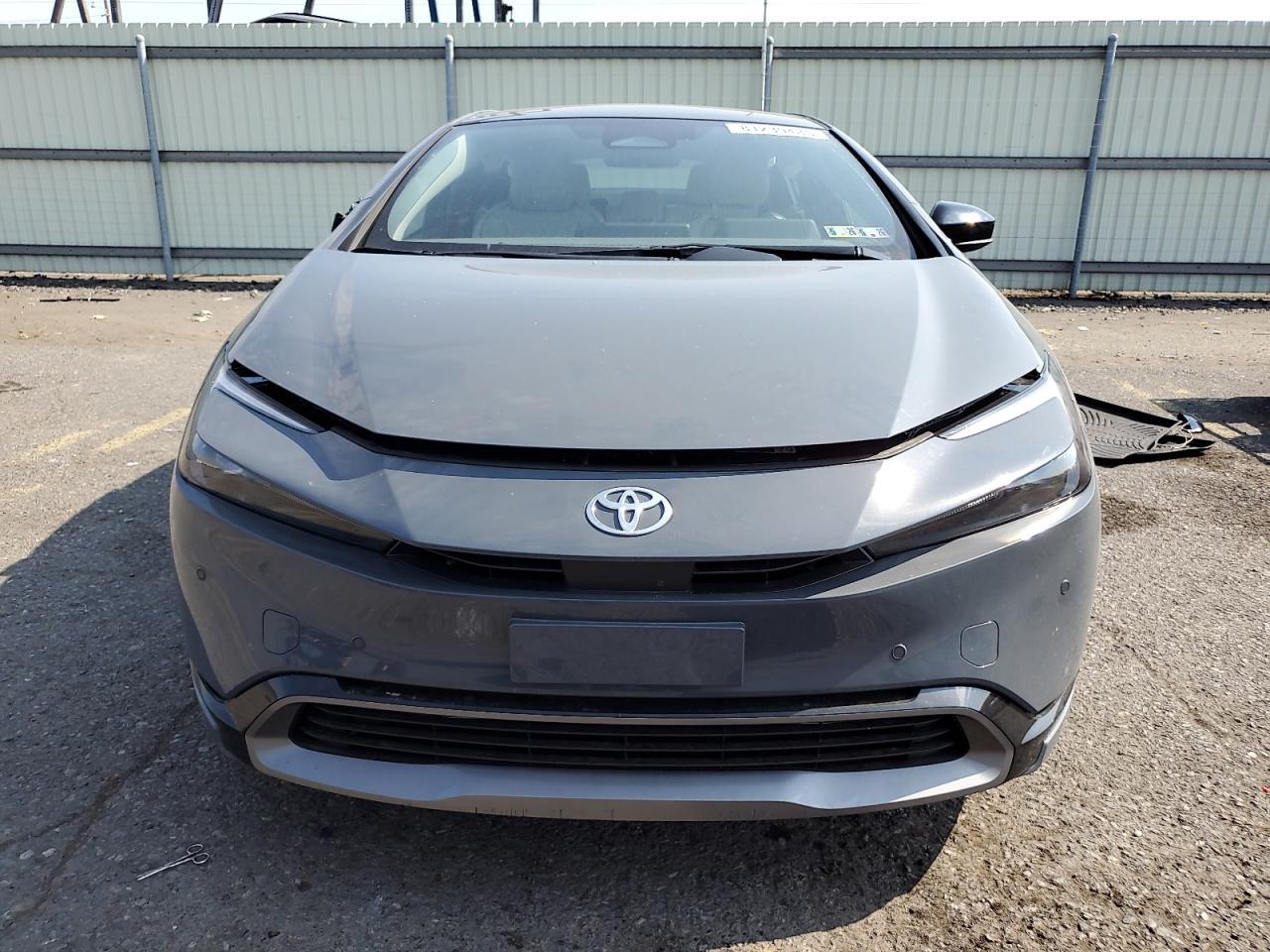 2025 TOYOTA PRIUS