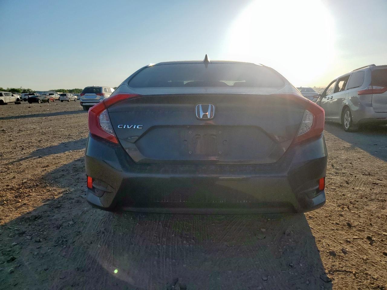 2018 HONDA CIVIC