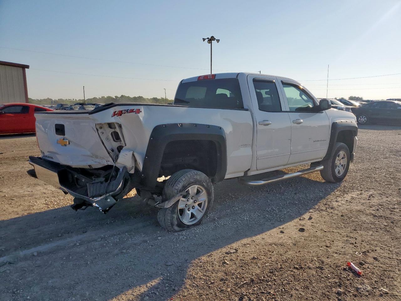 2018 CHEVROLET Silverado
