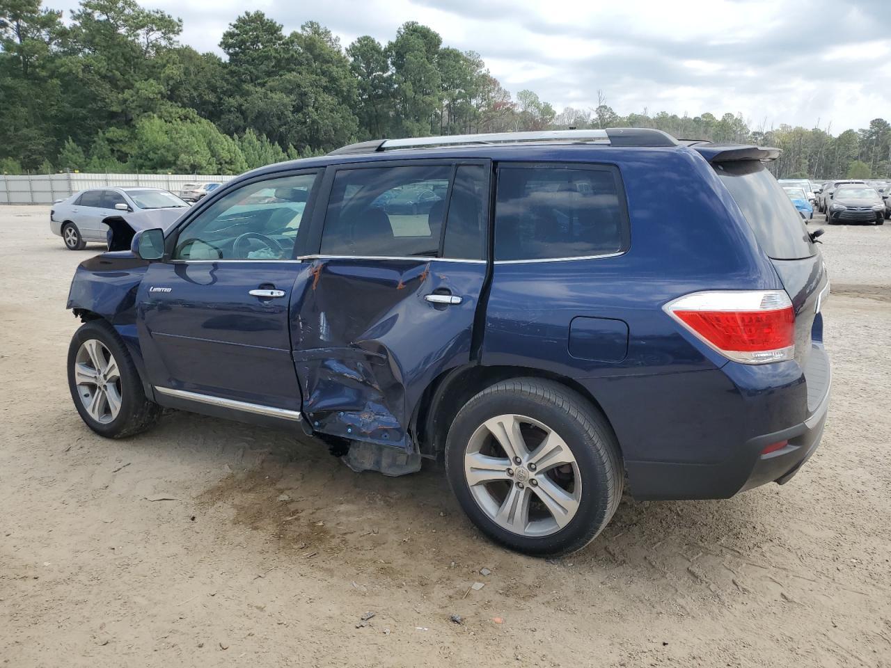 2011 TOYOTA HIGHLANDER