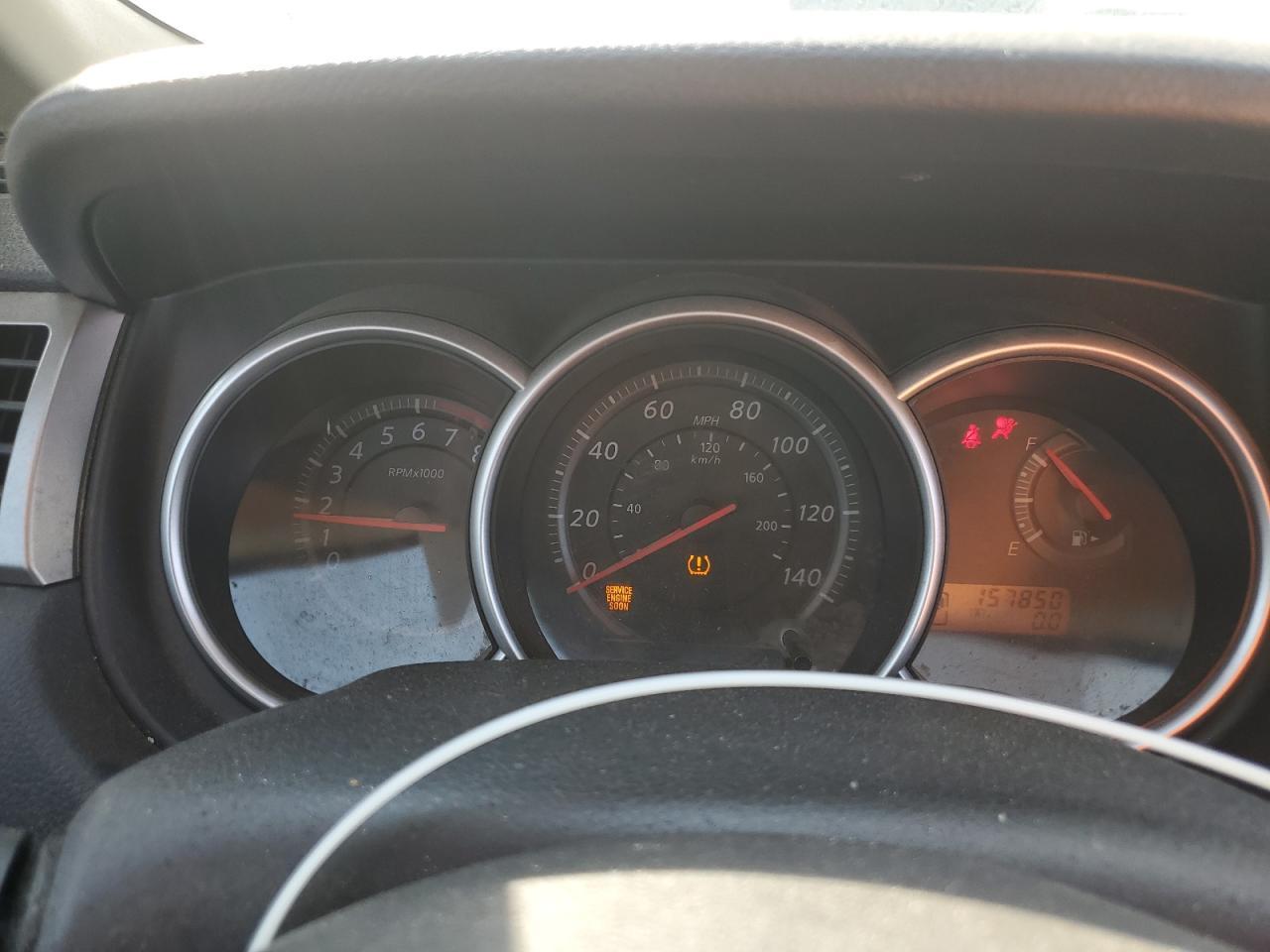 2011 NISSAN VERSA