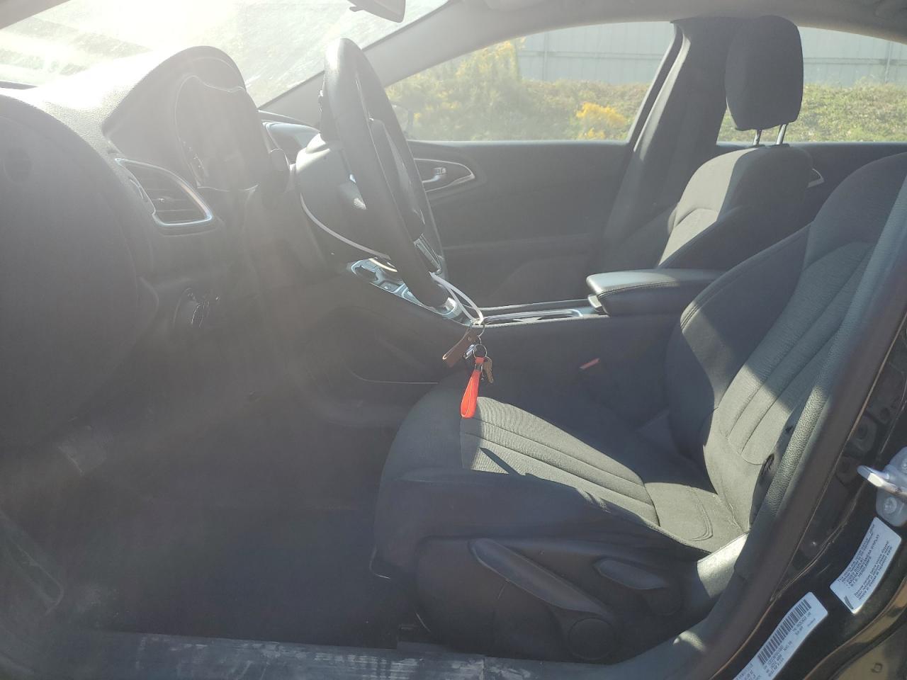 2016 CHRYSLER 200