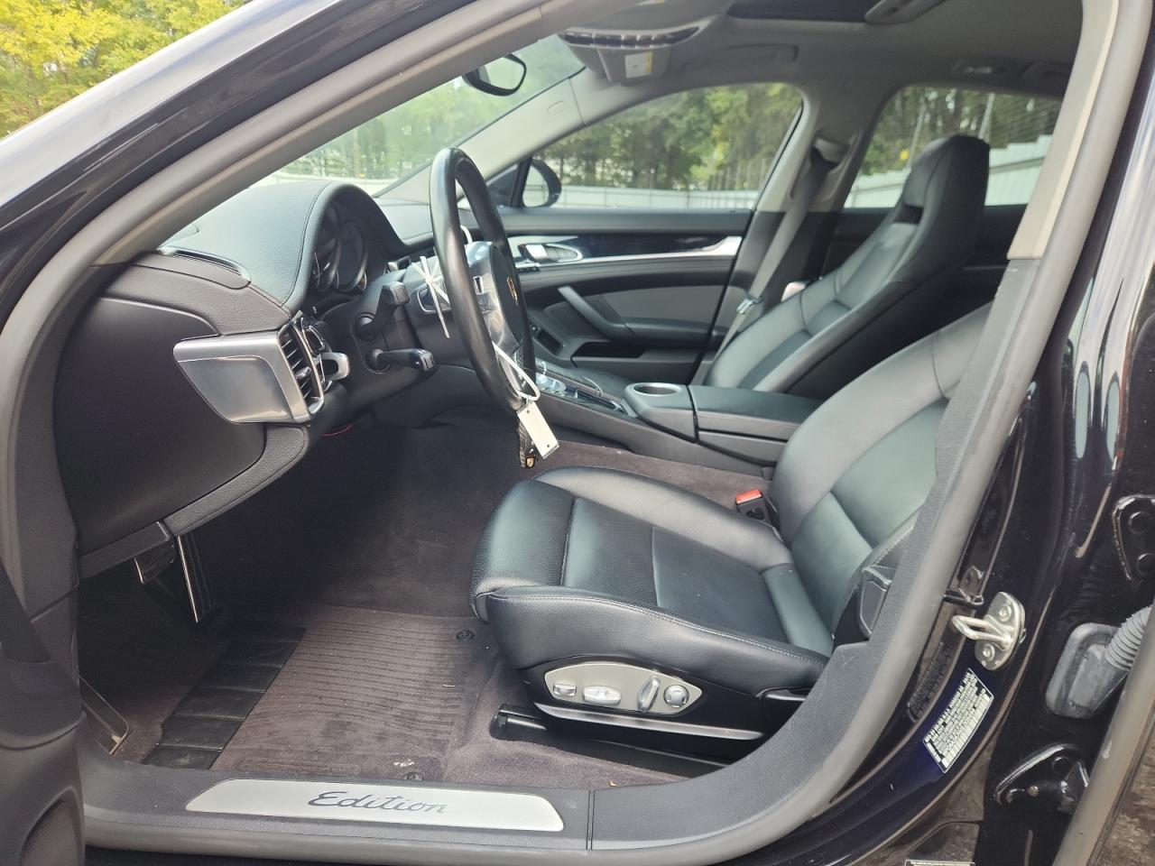 2016 PORSCHE Panamera