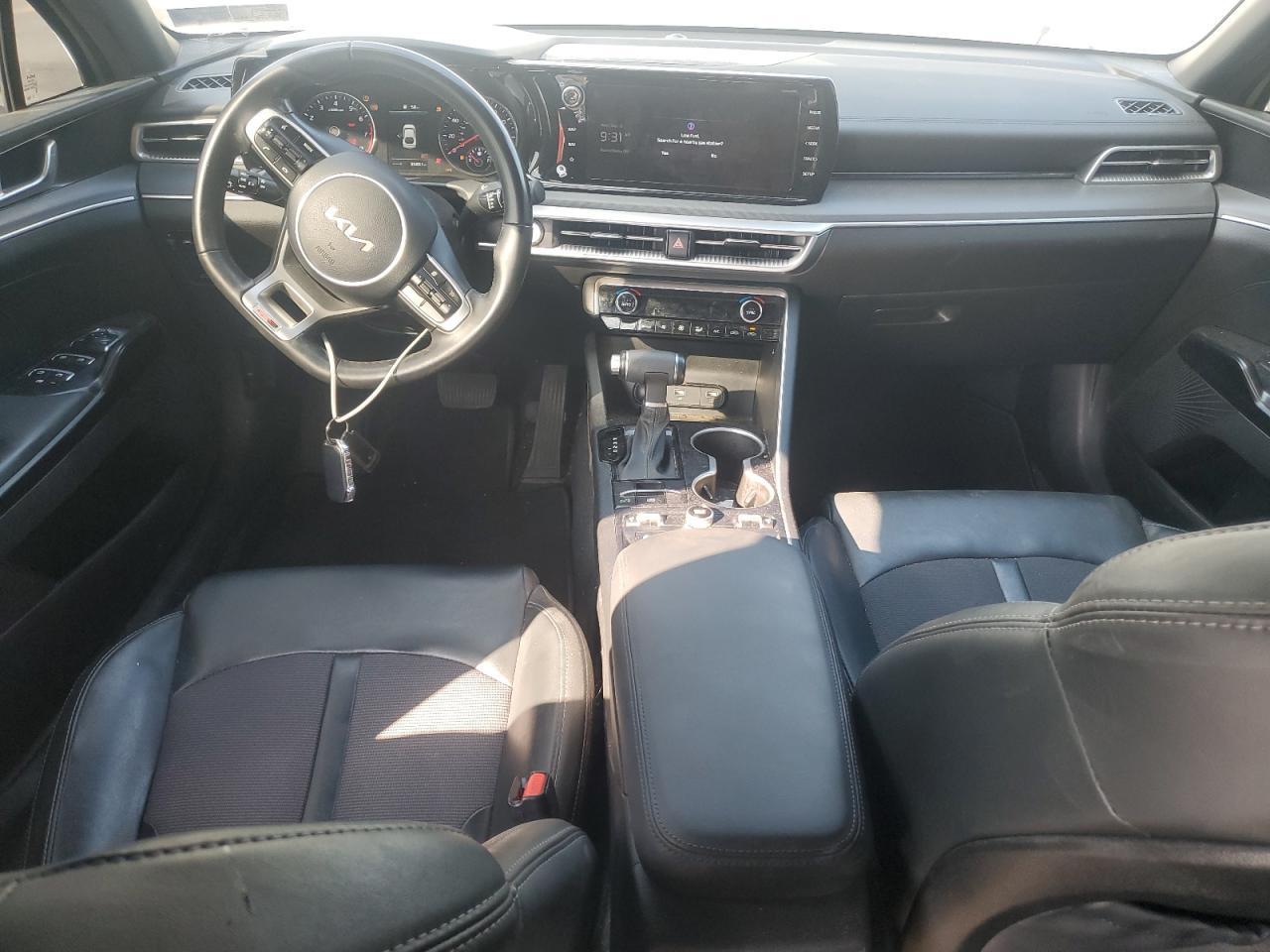 2022 KIA K5