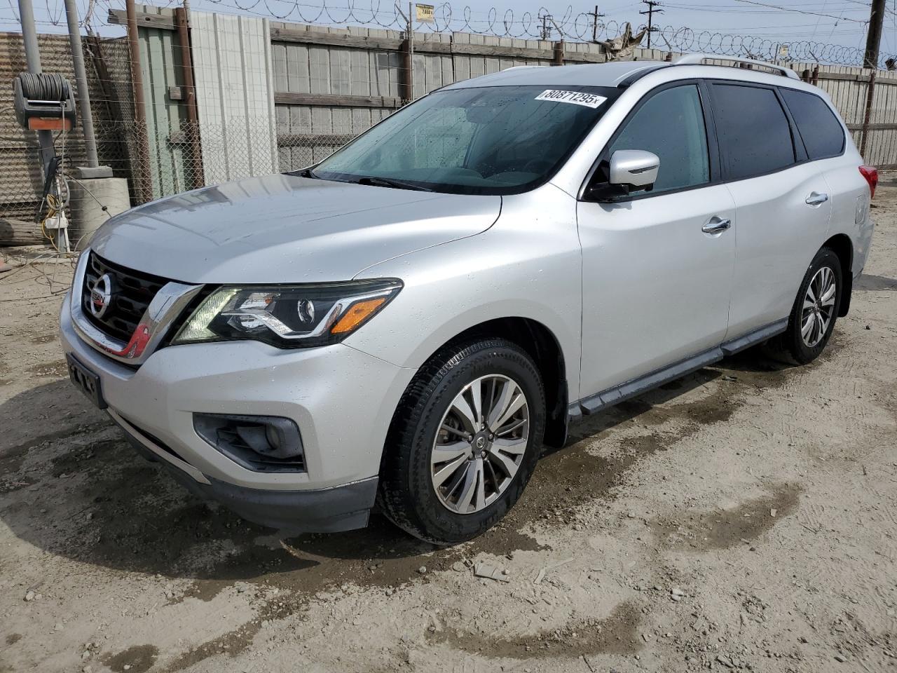 2017 NISSAN PATHFINDER