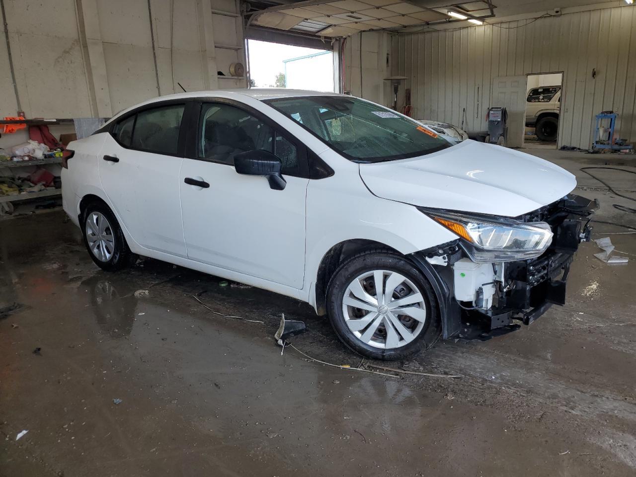 2020 NISSAN VERSA