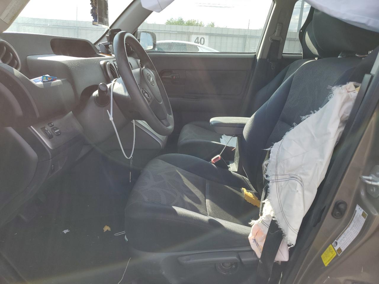 2013 TOYOTA SCION